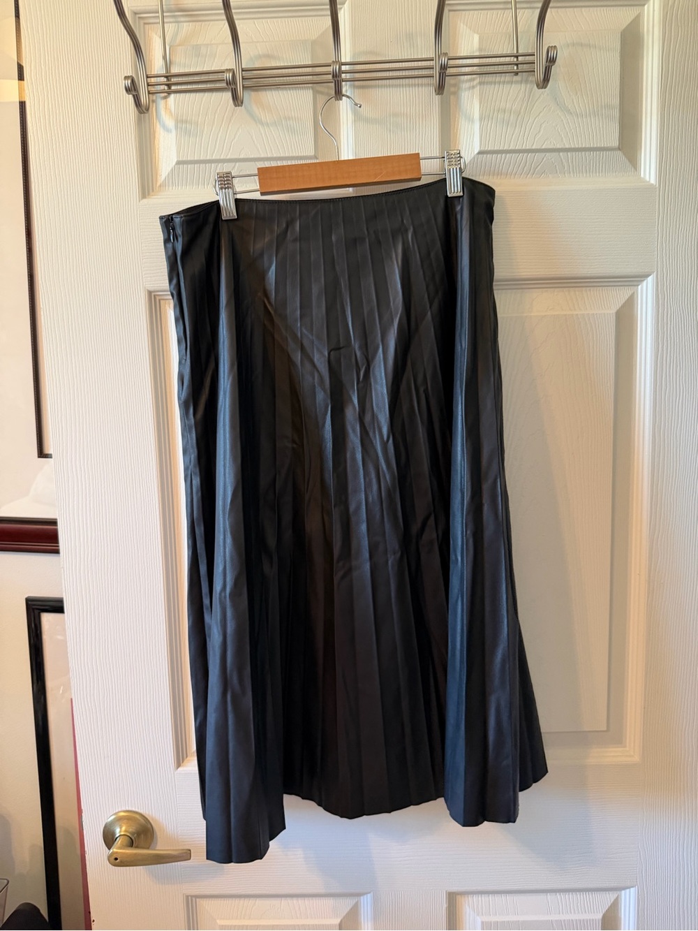 Emanuel Ungaro Black Pleated Midi Skirt